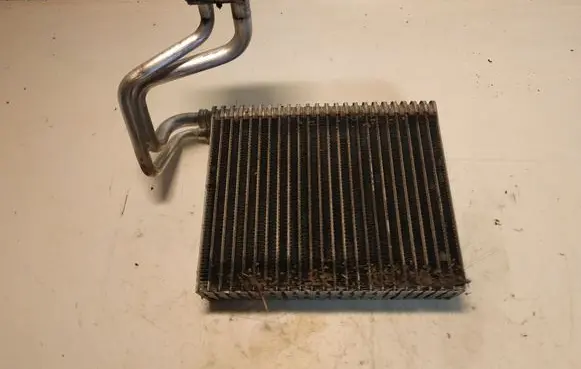 Air conditioning (A/C) radiator (interior)