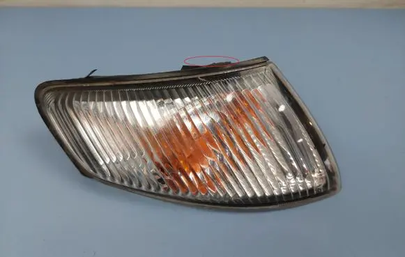 Mazda 626 Front indicator light 21061822
