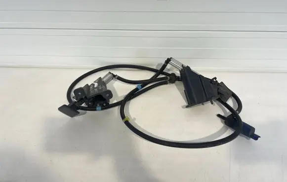 Citroen C4 II Picasso Headlight washer spray nozzle 124120099