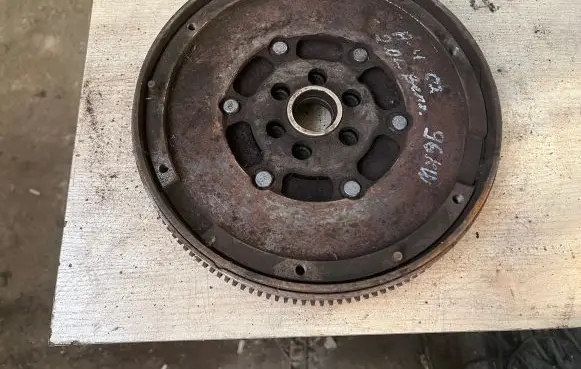 Audi A4 S4 B6 8E 8H Dual mass flywheel 