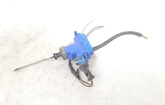 Audi 80 90 S2 B4 Central locking motor 893862153C