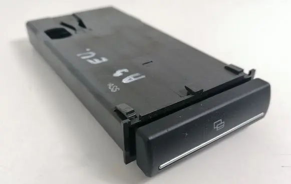 Audi A3 S3 8P Dashboard storage box/compartment 8P0941561F