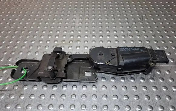 Audi A8 S8 D4 4H Tailgate/trunk/boot lock/catch/latch S27705887 4H0827383A