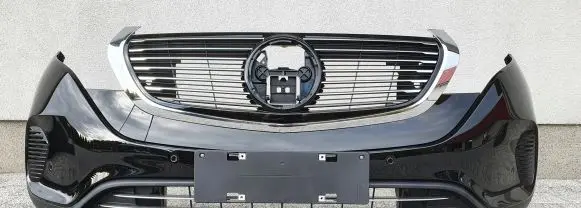 Mercedes-Benz EQC Front bumper