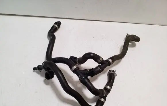 Polestar 2 Engine coolant pipe/hose 31686994