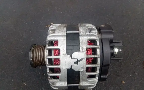 Nissan X-Trail T32 Generator/alternator