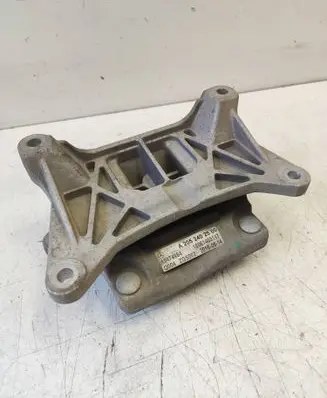 Mercedes-Benz C AMG W205 Gearbox mounting bracket A2052402500 20160614 16061403117