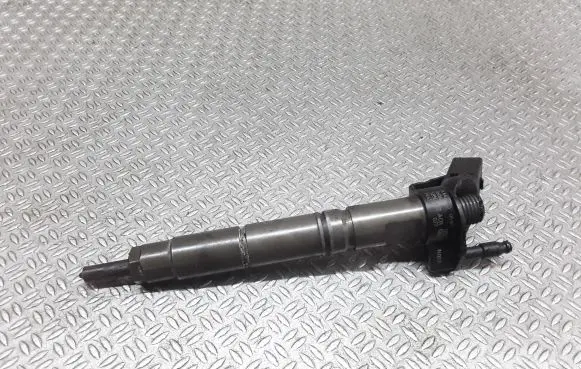 Mercedes-Benz ML W164 Fuel injector A6420700587