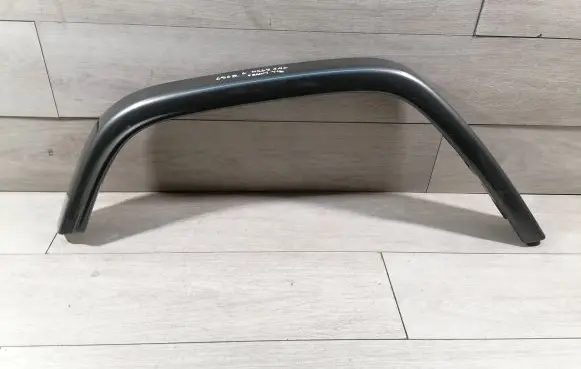 Mercedes-Benz G W463 2nd Gen Front arch trim A4638812800