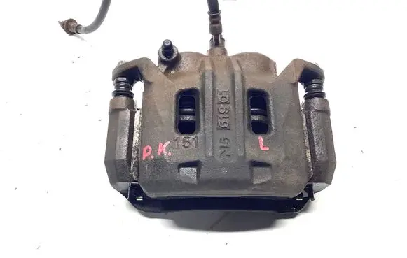 Nissan Navara D23 Front brake caliper N561901