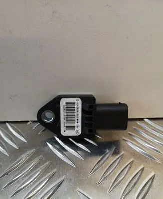 Mercedes-Benz B W245 Airbag deployment crash/impact sensor A1698202226