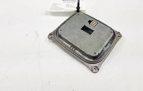 Maserati Quattroporte Voltage converter/converter module 