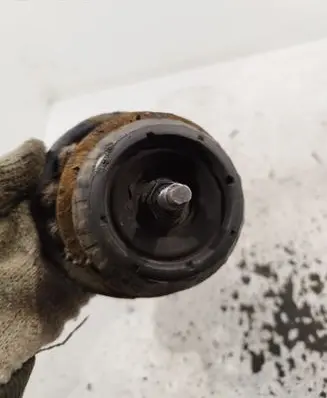 Front shock absorber with coil spring