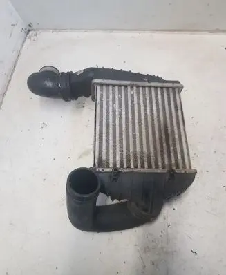 Skoda Superb B5 (3U) Intercooler radiator 3B0145805J