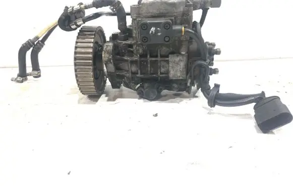 Audi A3 S3 8L Fuel injection high pressure pump 038130107d