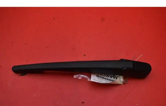 Suzuki SX4 Rear wiper blade arm 39870