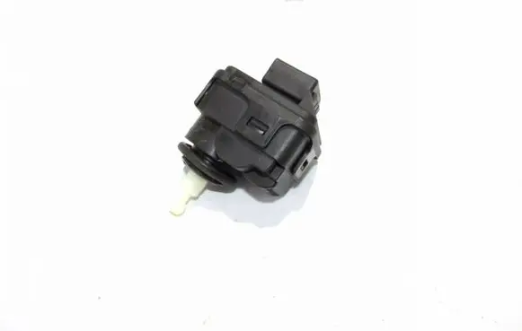 Skoda Octavia Mk1 (1U) Headlight level adjustment motor 1U0941295