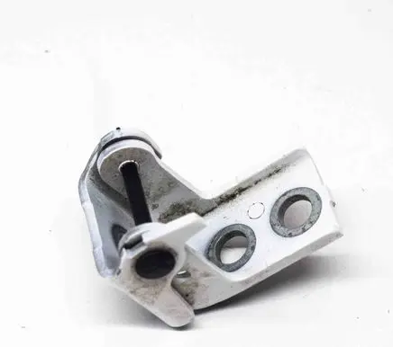 Opel Mokka B Rear door lower hinge