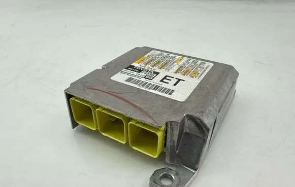 Toyota C-HR I Airbag control unit/module 89170F4330
