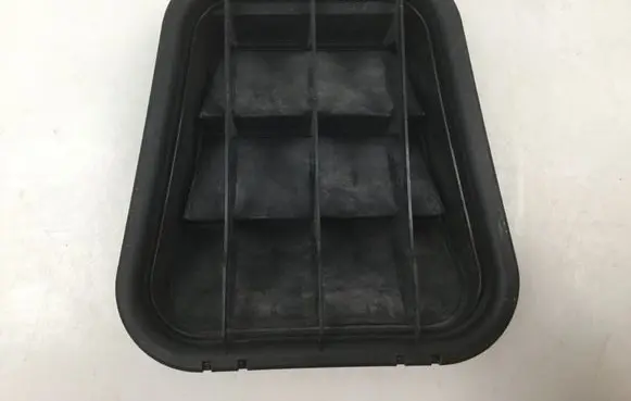 Audi A6 S6 C5 4B Fender grill 4B0819181A