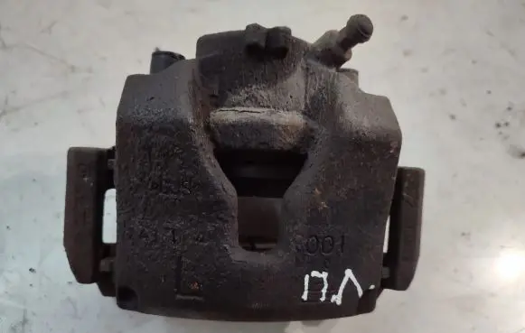 Honda Civic IX Front brake caliper