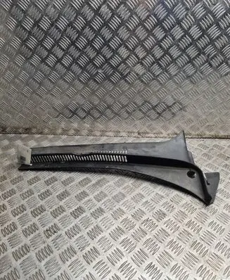 Volkswagen Golf Plus Wiper trim 5M0819404B