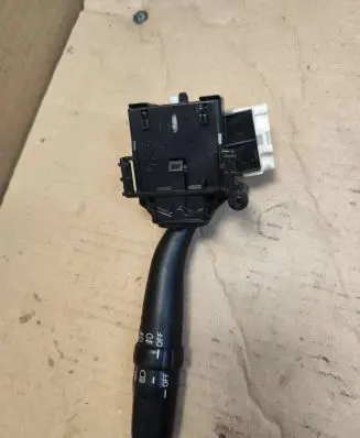 Toyota Avensis T250 Indicator stalk 17F224 05140