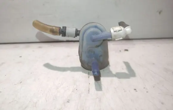 Nissan Micra Windscreen/windshield washer pump