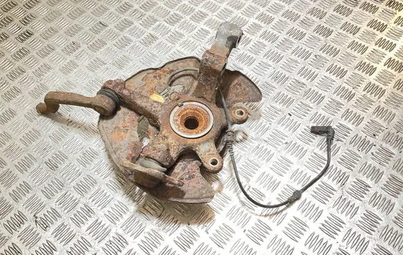 Mercedes-Benz A W169 Front wheel hub