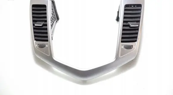 Chevrolet Cruze Dashboard air vent grill cover trim 