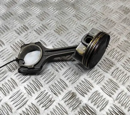 Ford Mustang VI Piston FR3Z6108A CR3Z6200B