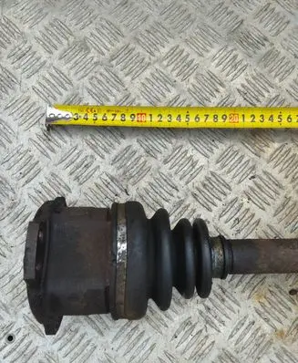 Nissan Pathfinder R50 Front driveshaft
