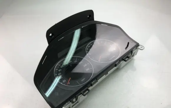 Volvo V70 Speedometer (instrument cluster) 30786622AB