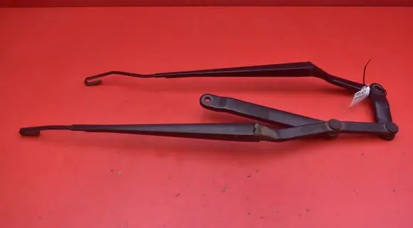 Nissan Almera Tino Front wiper blade arm