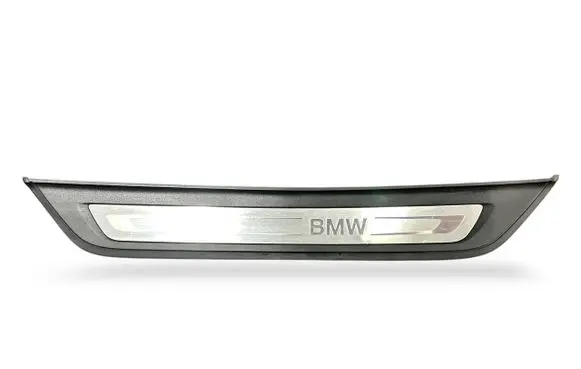 BMW 5 G30 G31 Rear sill trim cover 7381330 51477381330