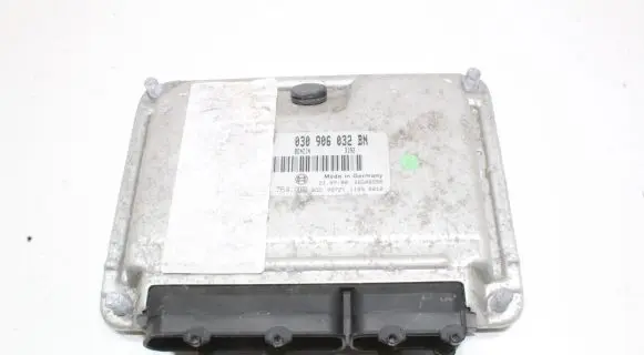 Volkswagen Golf IV Engine control unit/module 030906032BN
