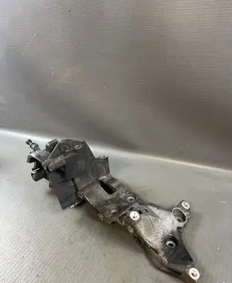 Volkswagen Touran III Generator/alternator bracket 04L9031438 36551 04L903143B