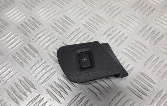 Skoda Octavia Mk1 (1U) Electric window control switch 03B959855