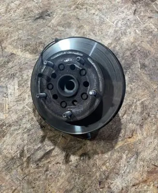 Ford Transit VII Front wheel hub 