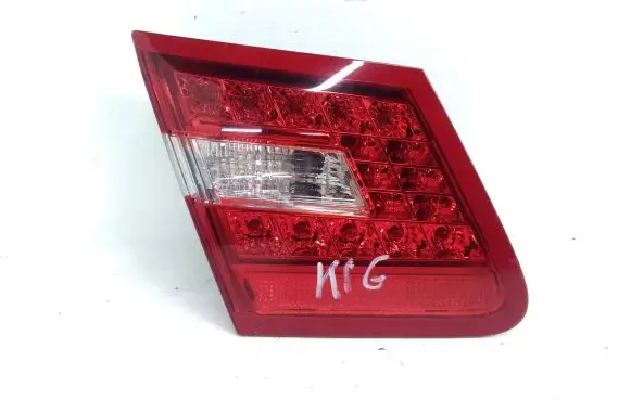 Mercedes-Benz E A207 Tailgate rear/tail lights A2078200364