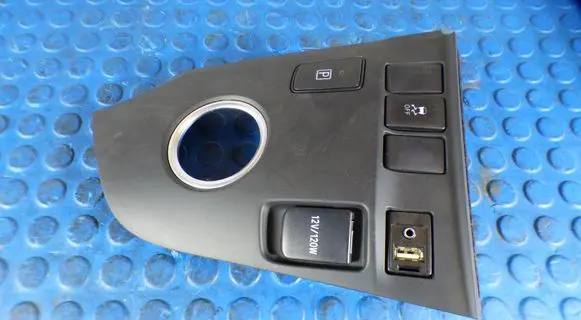 Toyota Auris E180 Gear shifter surround trim plastic CART5882102890B 5882102890B 861900D030