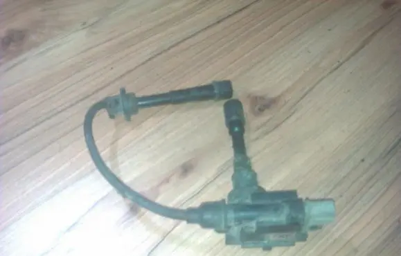 Suzuki Swift I High voltage ignition coil 3340065g0