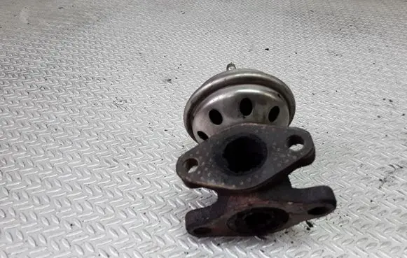 Ford Galaxy EGR valve 028131501E