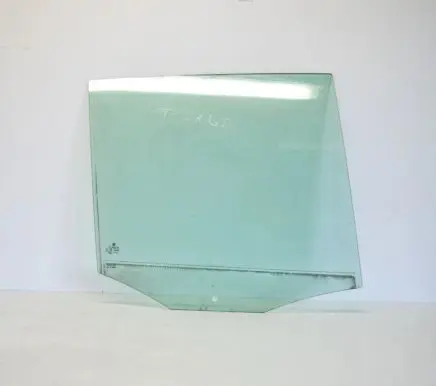 Volkswagen Tiguan Rear door window glass 5N0845026