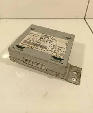Nissan X-Trail T30 GPS navigation control unit/module 28344EQ410 50302219 THB3210XE