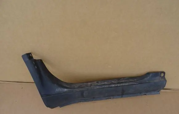 Iveco Daily 6th gen Side skirt front trim 5801521533