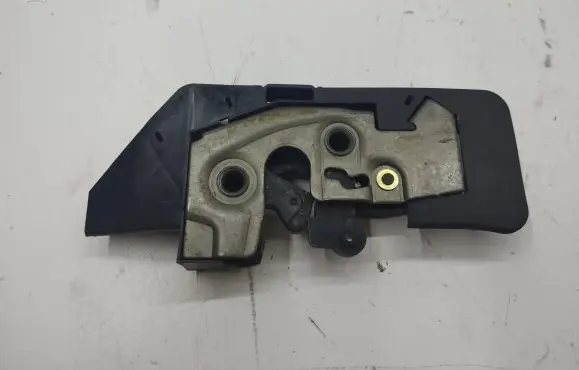 BMW X5 E53 Seat back rest lock catch 8221535