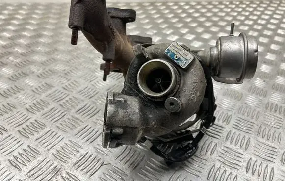 Volkswagen Golf V Turbo 03G253014M KB50131010 BV39A0072