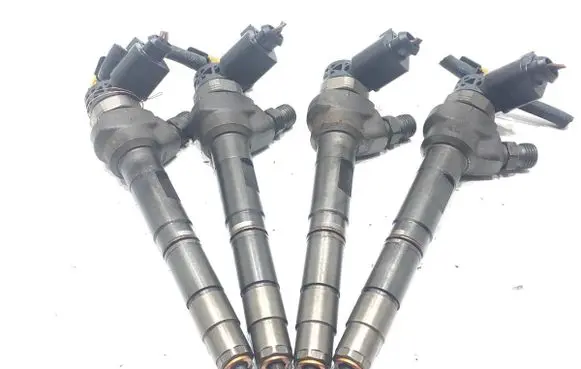 Volkswagen Tiguan Fuel injectors set 0445110369