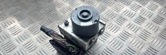 Volkswagen Caddy ABS Pump 2K0907379A 2K0614117A